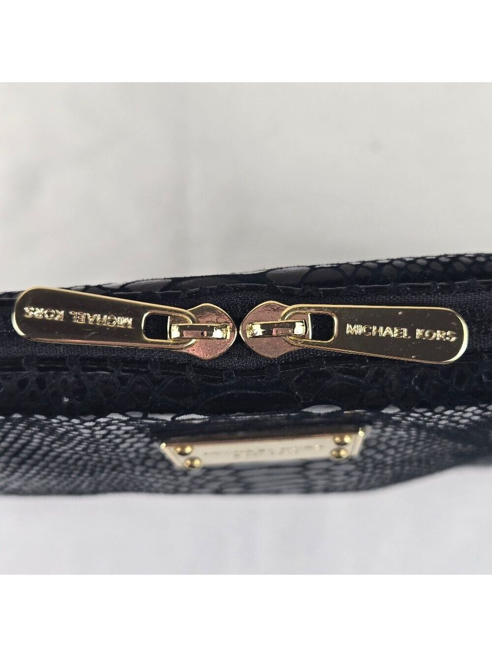 Michael Kors Black Patent Python Embossed Laptop Computer Case Double Zip Strap - Picture 11 of 14